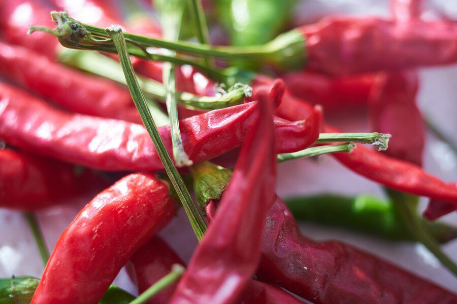 Differences Between Stemless and With-Stem Chillies for Export